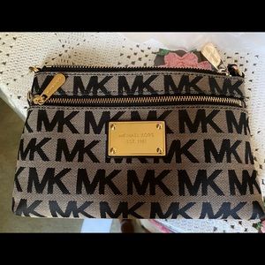 SOLD Michael Kors Zip Up Wristlet Wallet